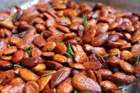 تصویر 1 از خرید و قیمت انواع بادام درختی شور